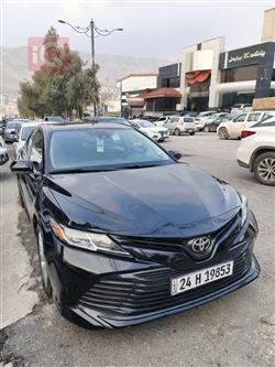 تۆیۆتا کامری